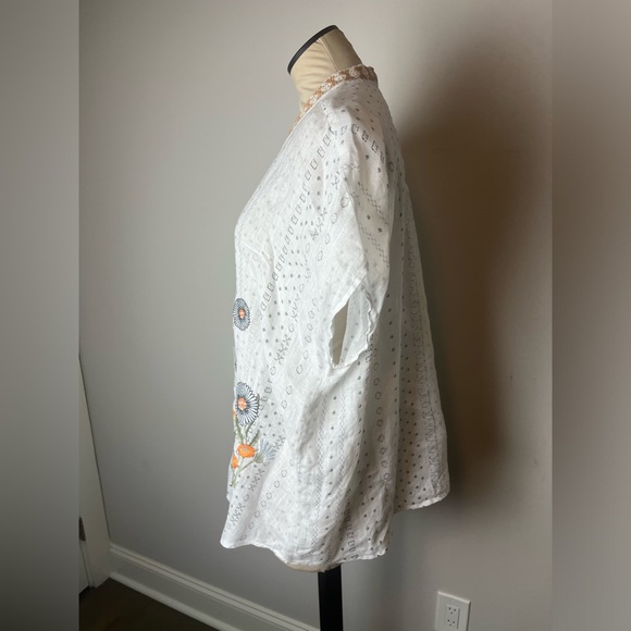 Johnny Was Embroidered Linen Top Small - Picture 2 of 13